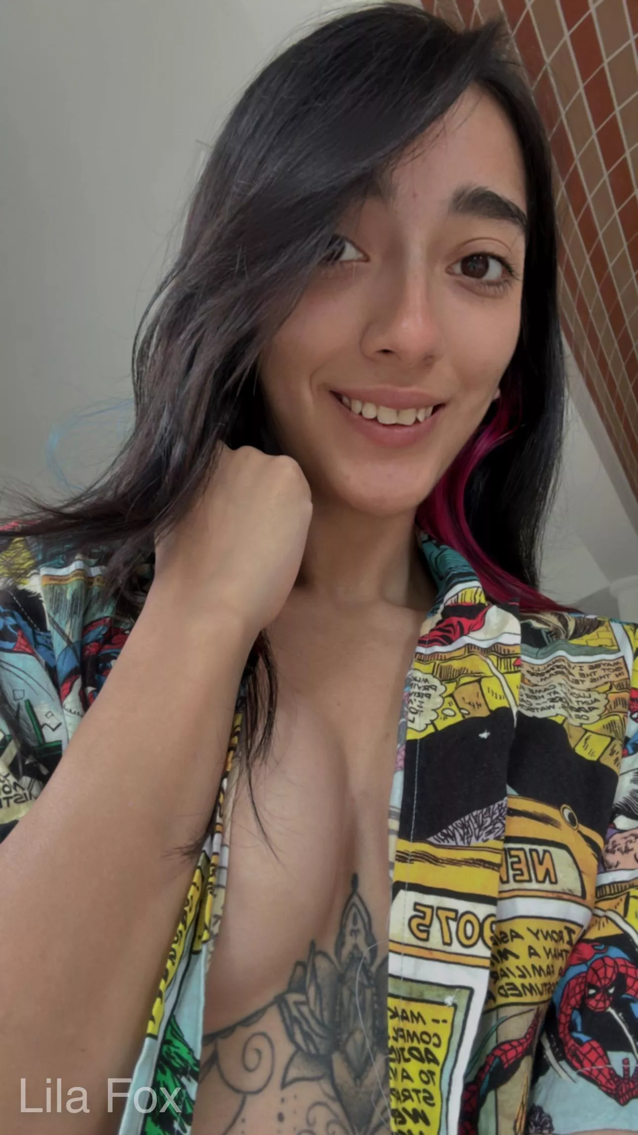 I want so much that you take off my shirt and fuck me, I don't know what you expect posted by Lila_Fox_00