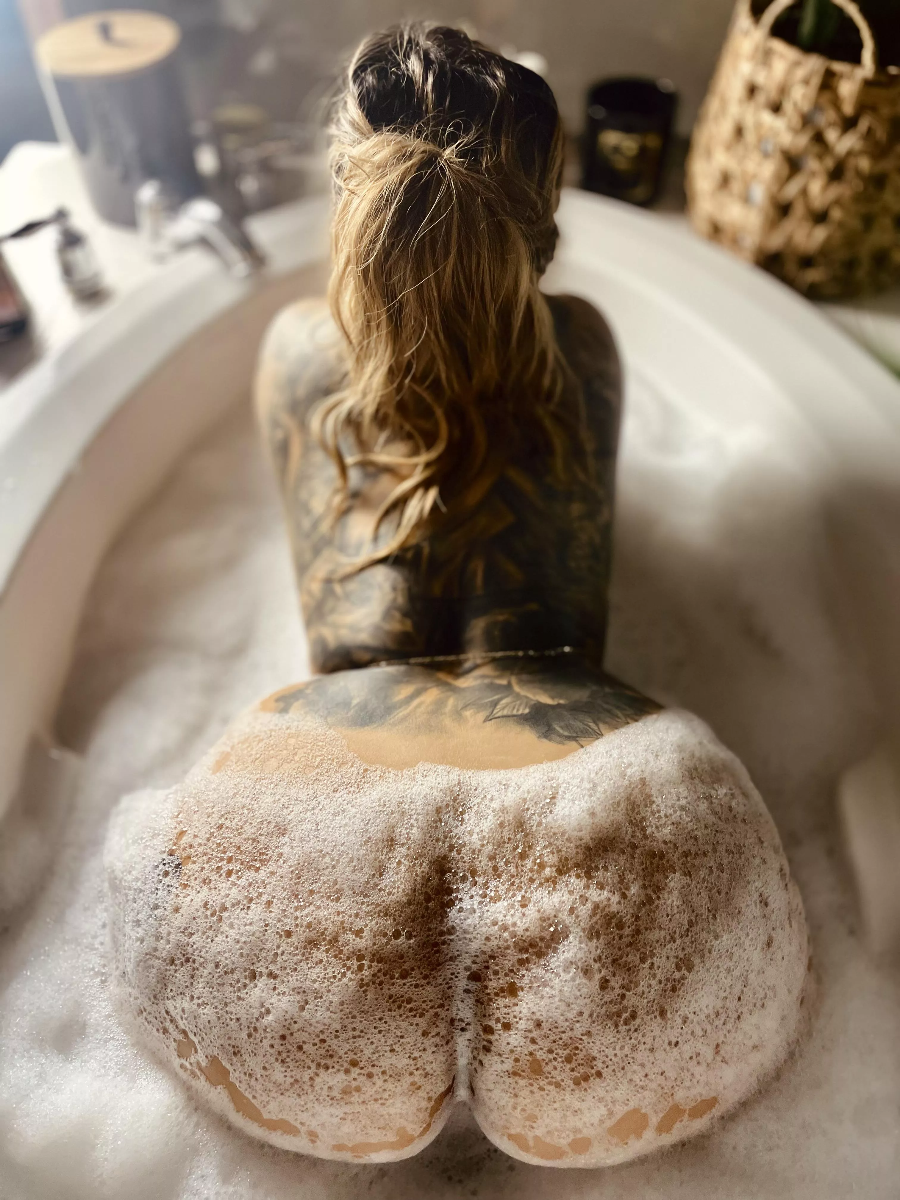 Imagine I’m your bath toy posted by Haleychaos