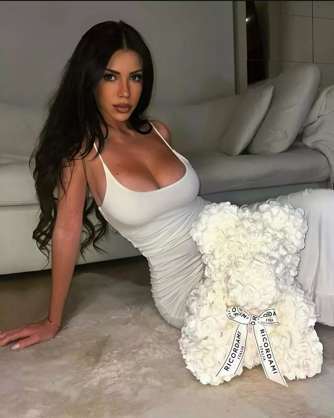 Izzy INSTA posted by ReyMarbella