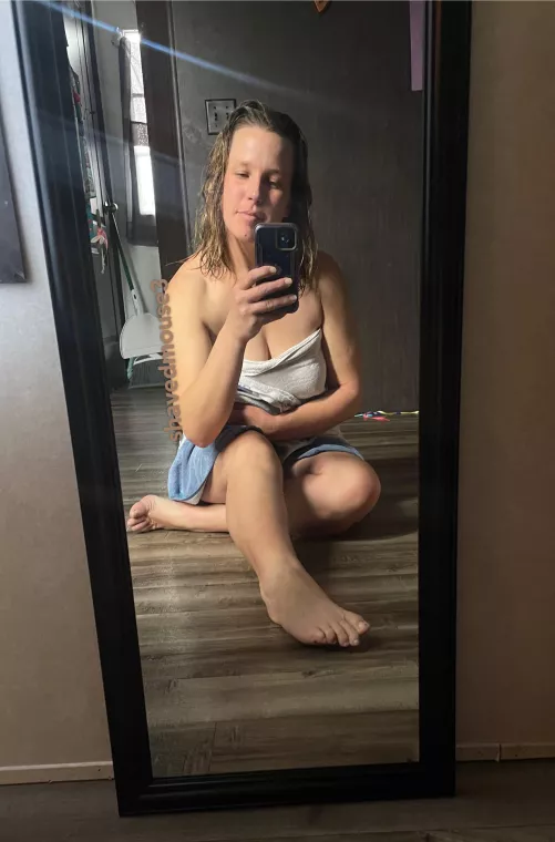 My kitty is all cleaned up for you by shavedmouse3