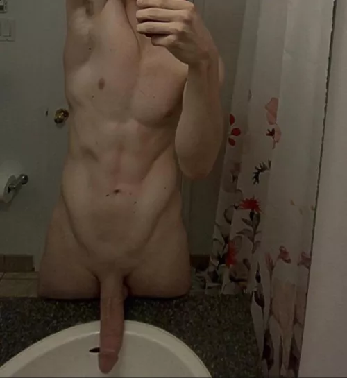 My roommate doesn’t mind me walking around naked by Business-Let-7762