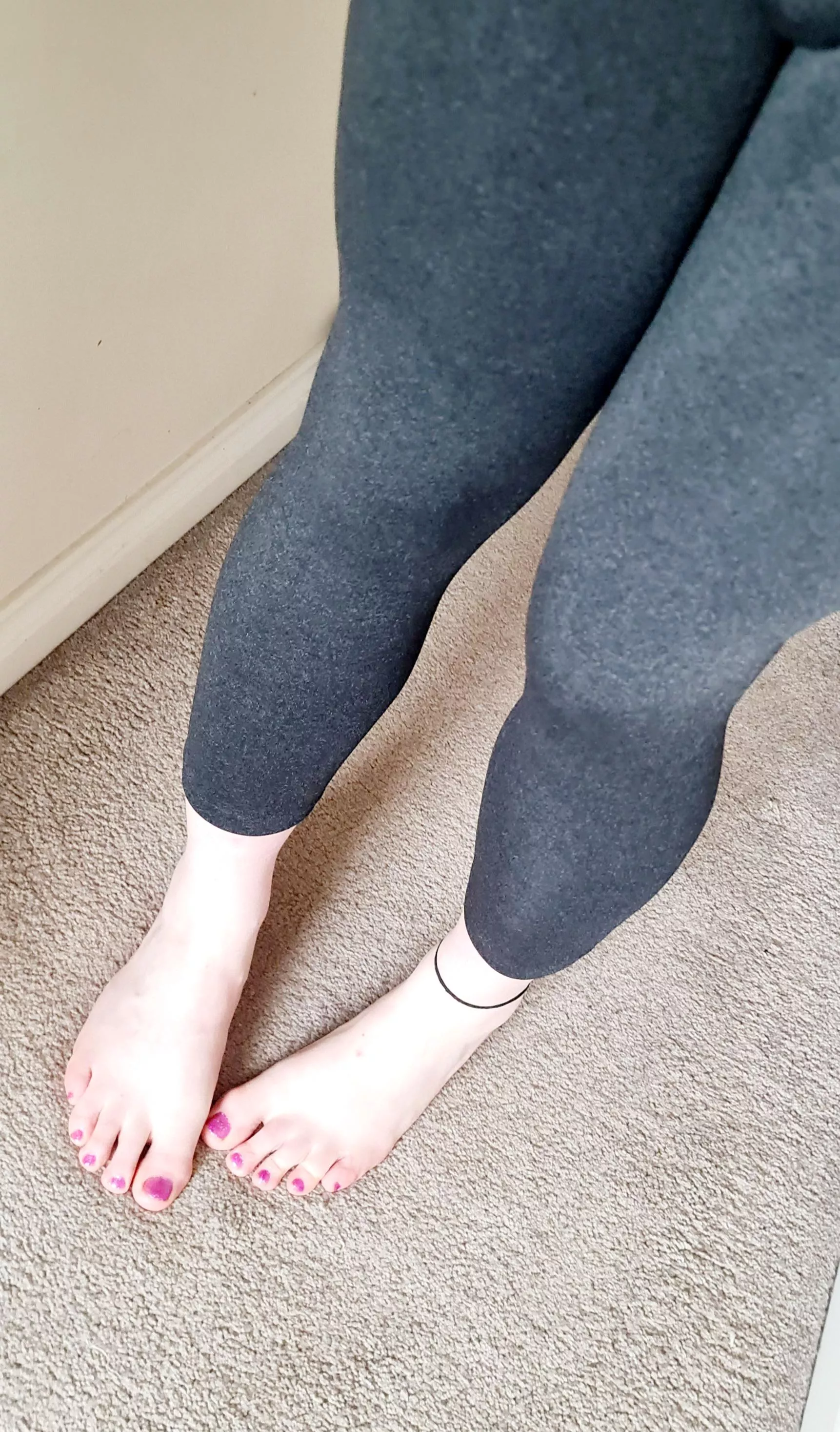 Pink glitter new polish, I hope you like it😊 posted by Terrible_Piano_5710