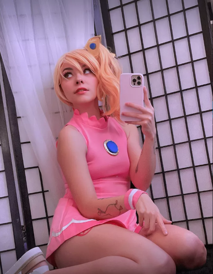 Princess Peach posted by Anna_4_Ever