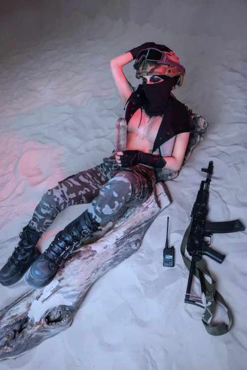 Which gun would will you be more terrified off? by Vampandbeauty