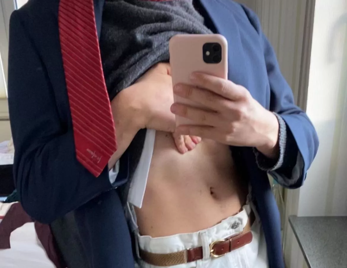 18 Schoolgirl femboy looking for a handsome and muscular men ONLY. Believe me honey, I’ll be ur favorite femboy ever. I’m actually pretty and fem in every sense. :) <3 posted by Low-Structure8537