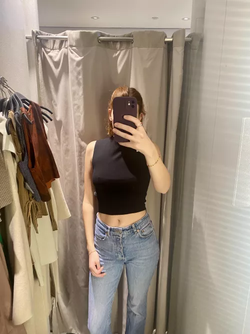 am i looking cute? by Zestyclose-Fan-3904