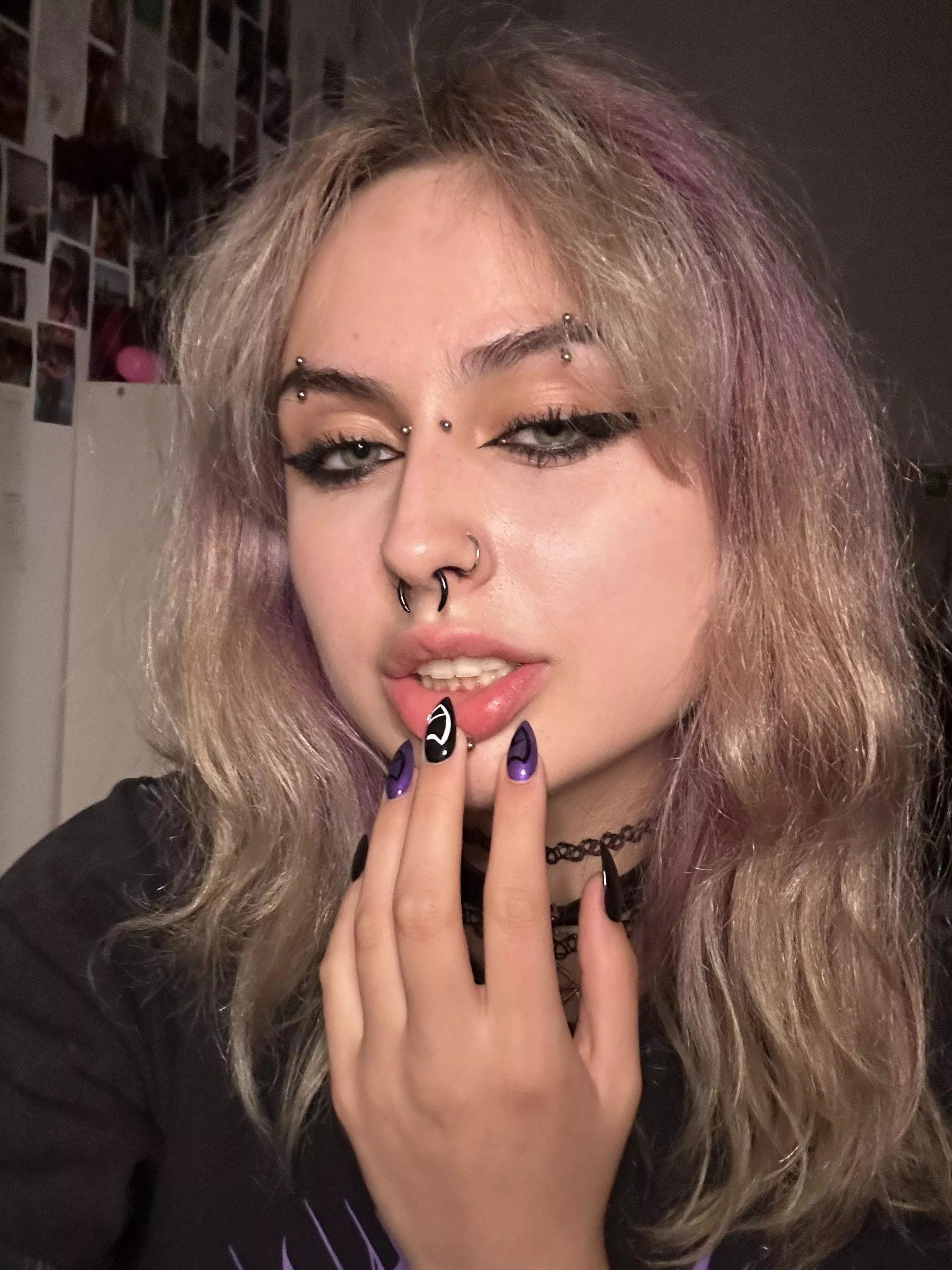 Am I the type you’d fuck on the first date? posted by CondescendingAlice5