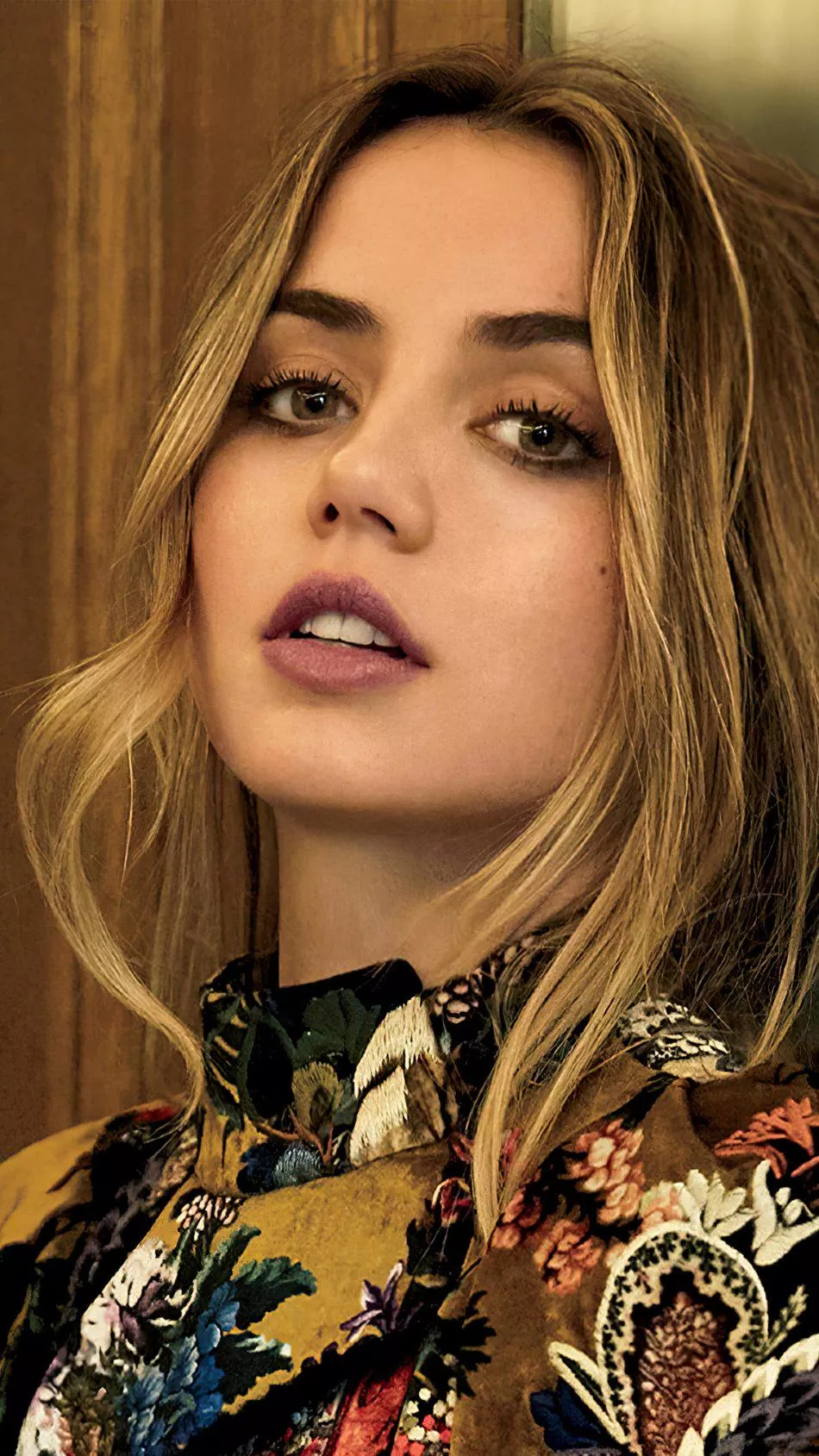 Ana de Armas posted by PleasureBlossoms