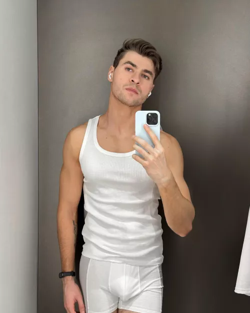 Anyone into white boxers? by BigxAlexxx