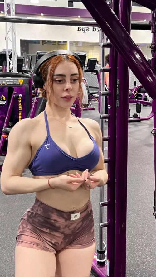 Aranza Mendez - Mexican fitness model by HuckleberryOne9657