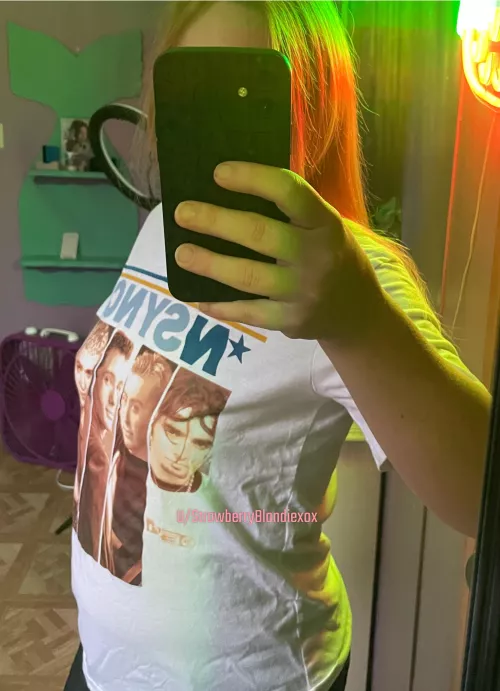 Braless Boy Band Fan Today! by StrawberryBlondiexox