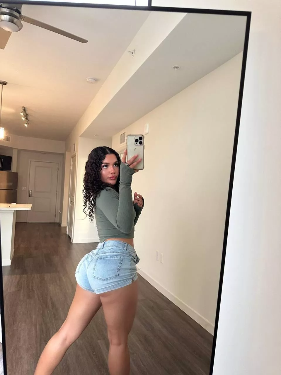 [F]23 Gains? posted by WonderfulPrincessX