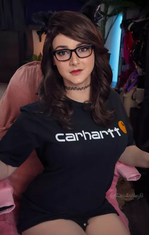 Glasses, yes or no? Also why do they make me look ten years younger 😂 by AlsoAshley