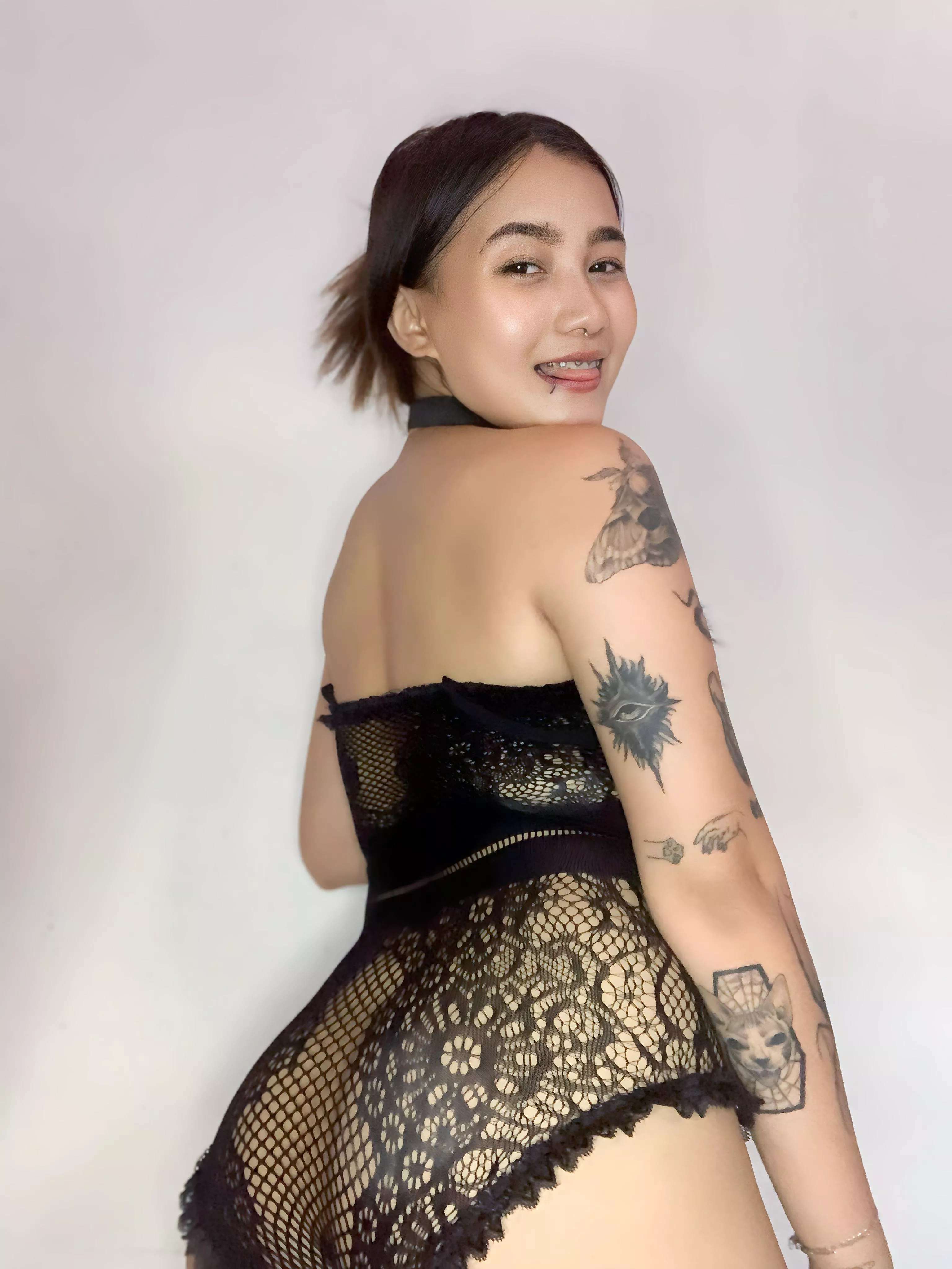 Good morning babe, can i serve you breakfast in bed posted by thesuddenallergy