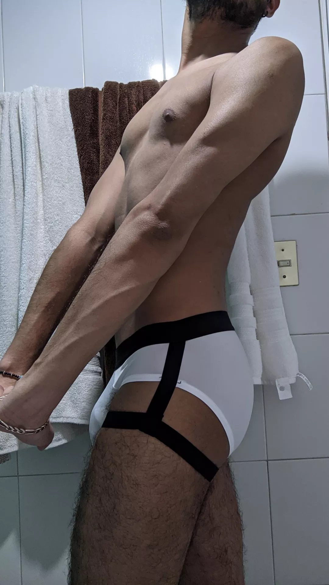 Hot men makes me big [26] posted by rantblock