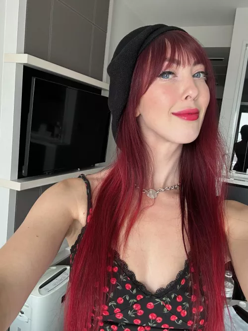 I love it when people look at me with so much admiration by thedeadwithhs