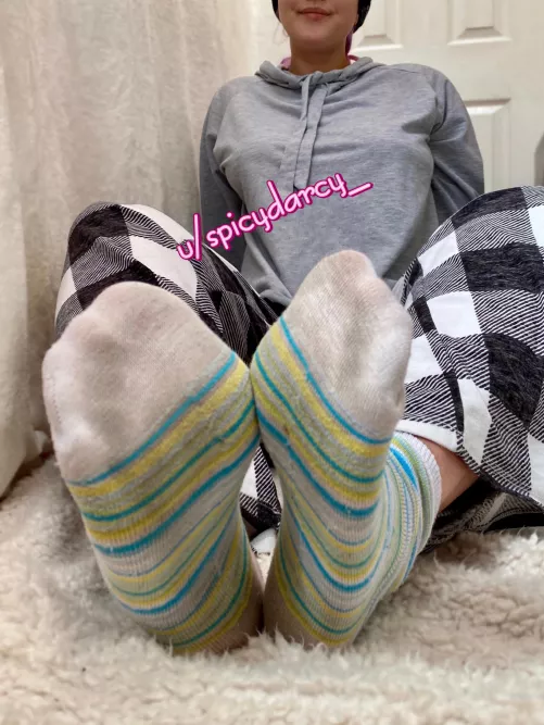 I need a good boy to smell my socks by Spicydarcy_