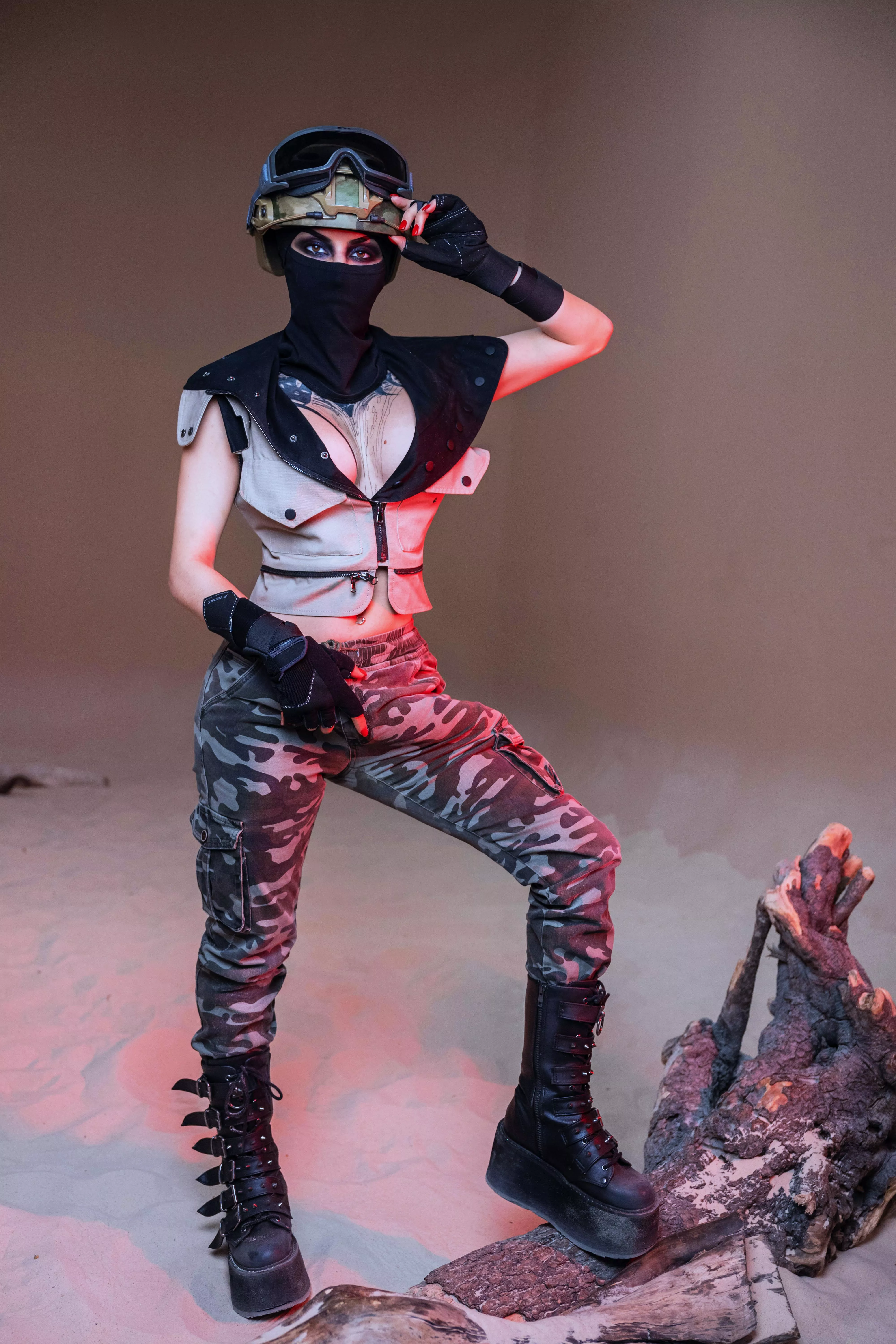 I really don't hide anything. You can conduct an inspection to make sure of this. posted by Vampandbeauty