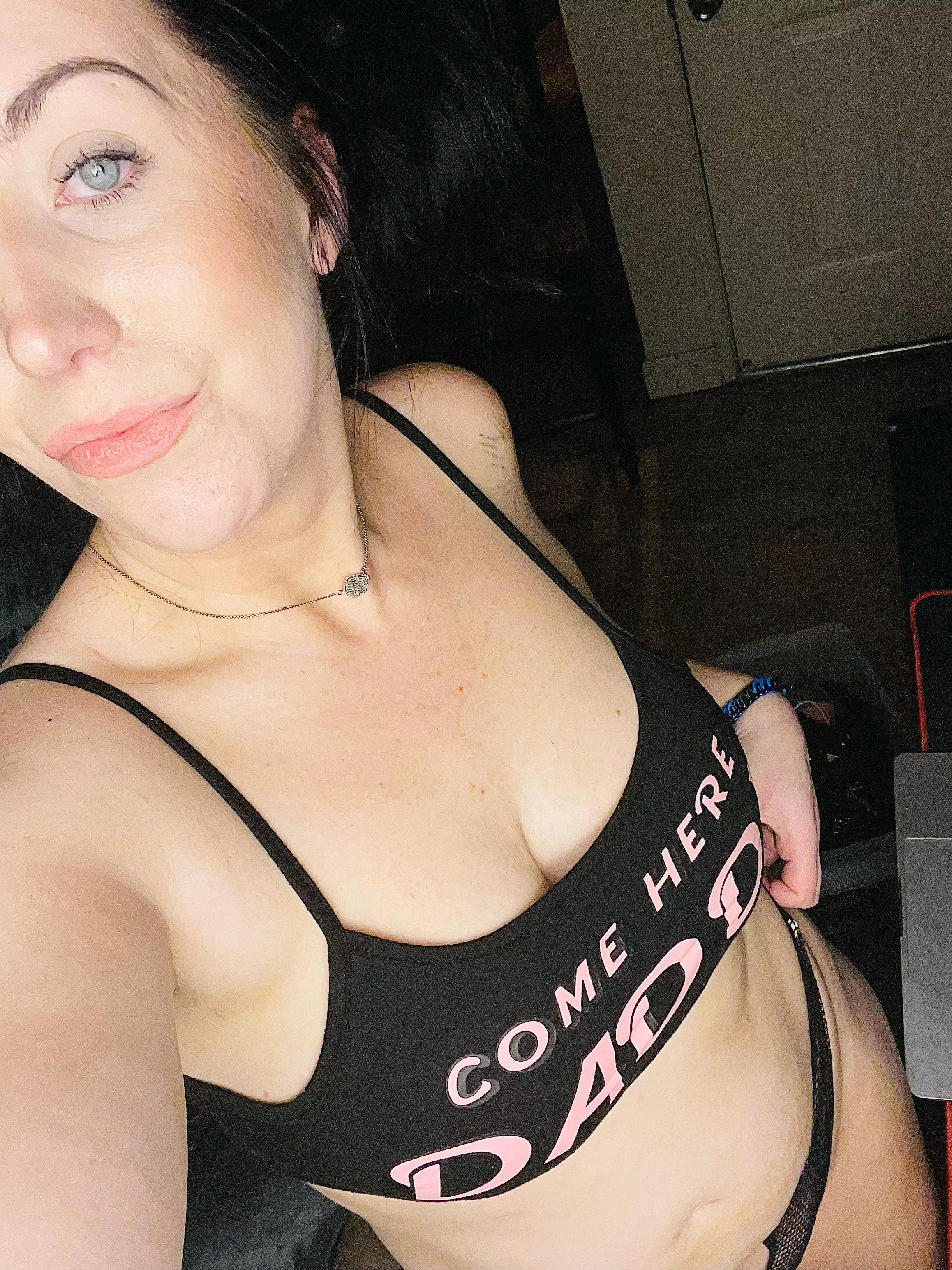 I’m new to daddy kink but it has been getting me turned on like crazy posted by MissKhloeLove