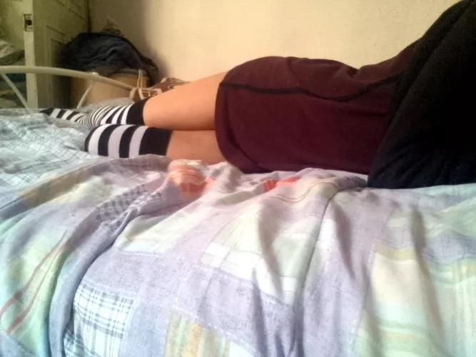 I'm sleepy...are you coming to sleep with me? by Sowie_Faxy_1985