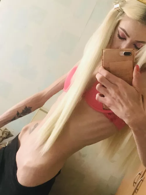 Just a lil tease by Lastrawberrymaddie