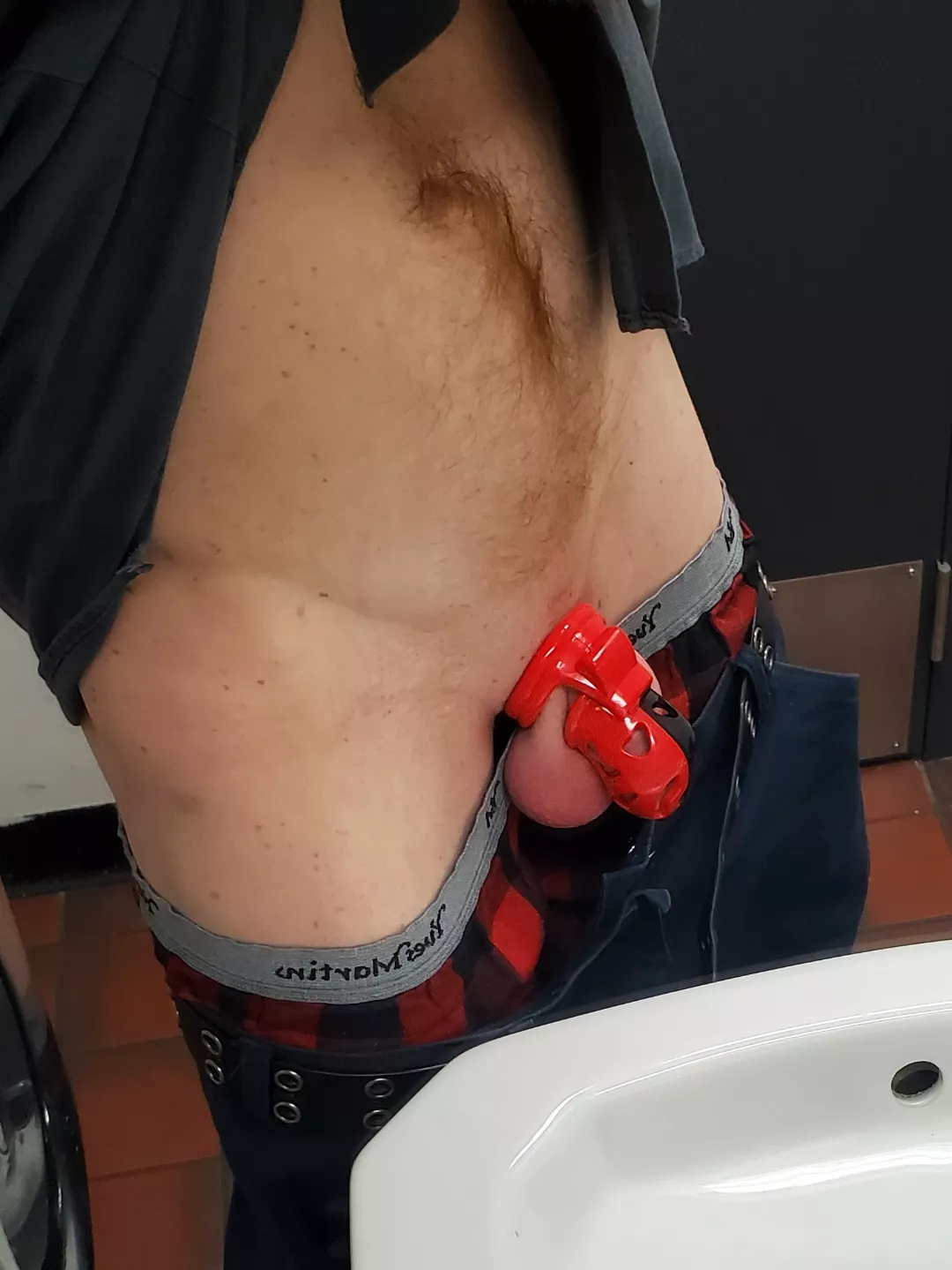 Just a secret sissy at work posted by unwieldydonkey