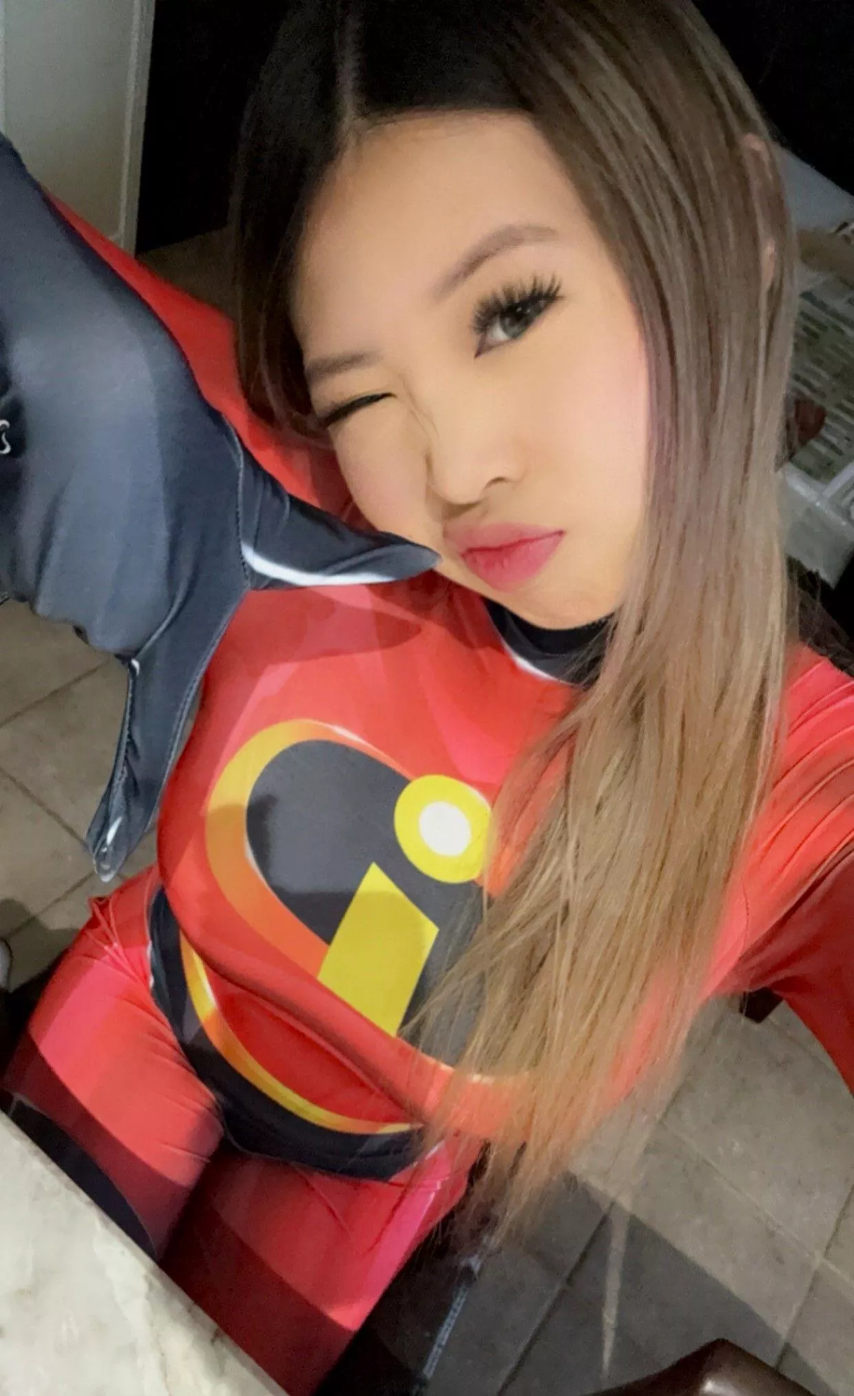 let me show you how flexible i am posted by Gwen_Mark