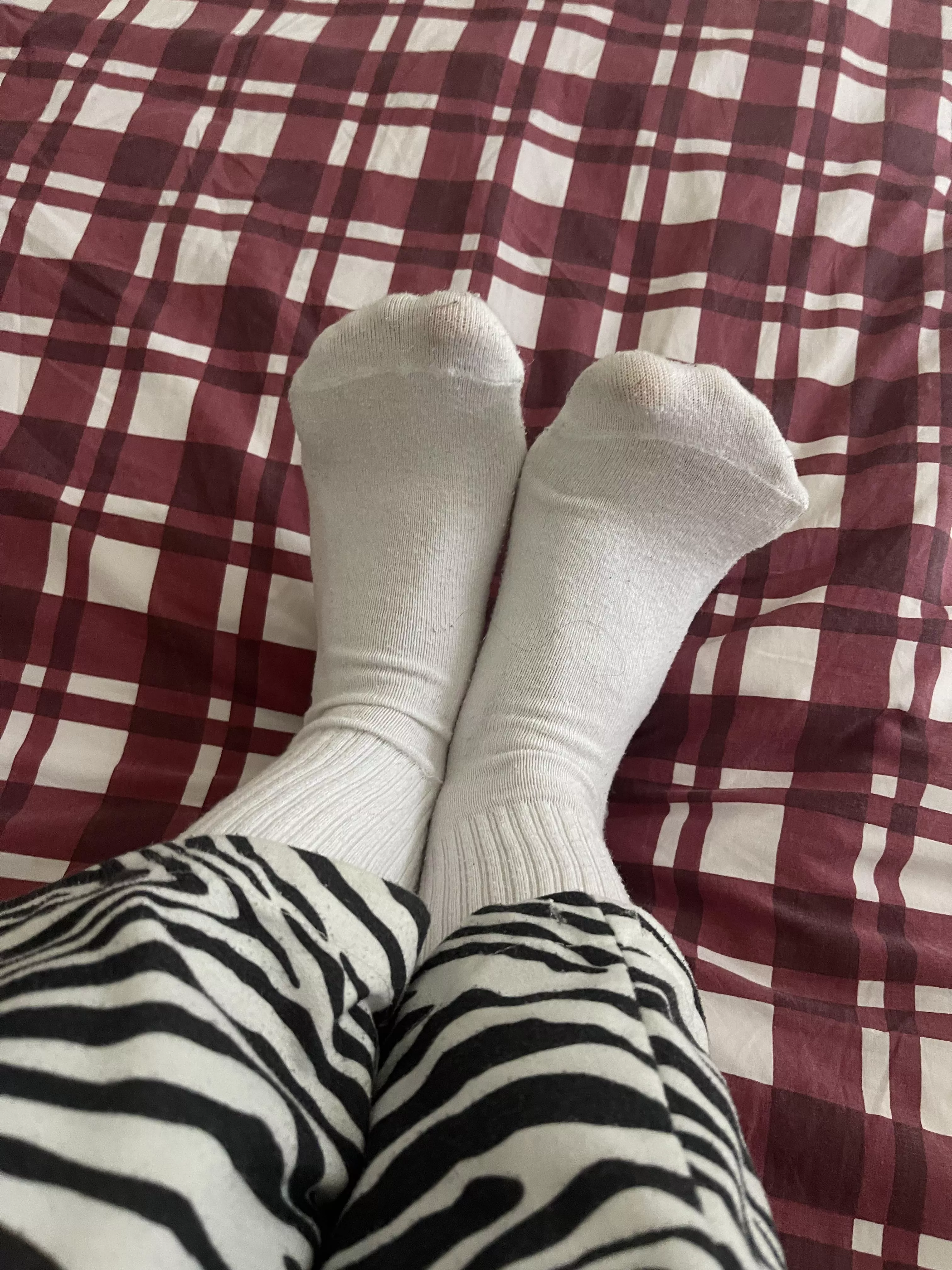 My pretty white stockings (f) posted by Dominika_wilde