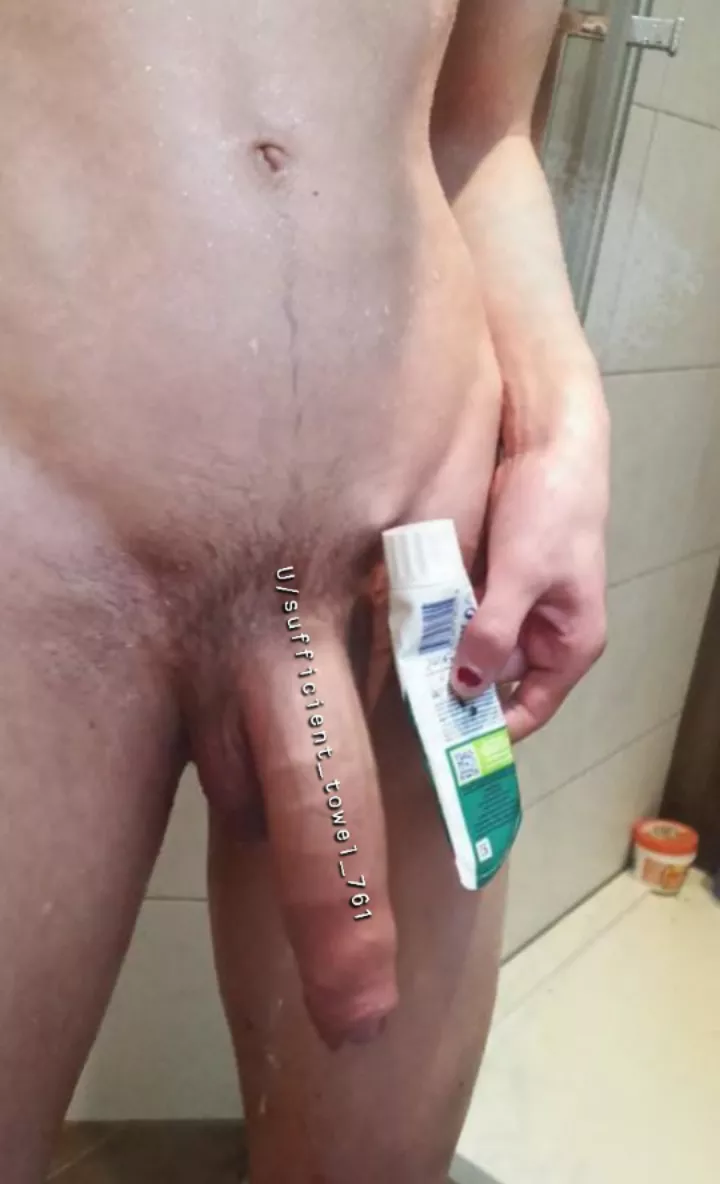 my soft dick looks very big today posted by Sufficient_Towel_761