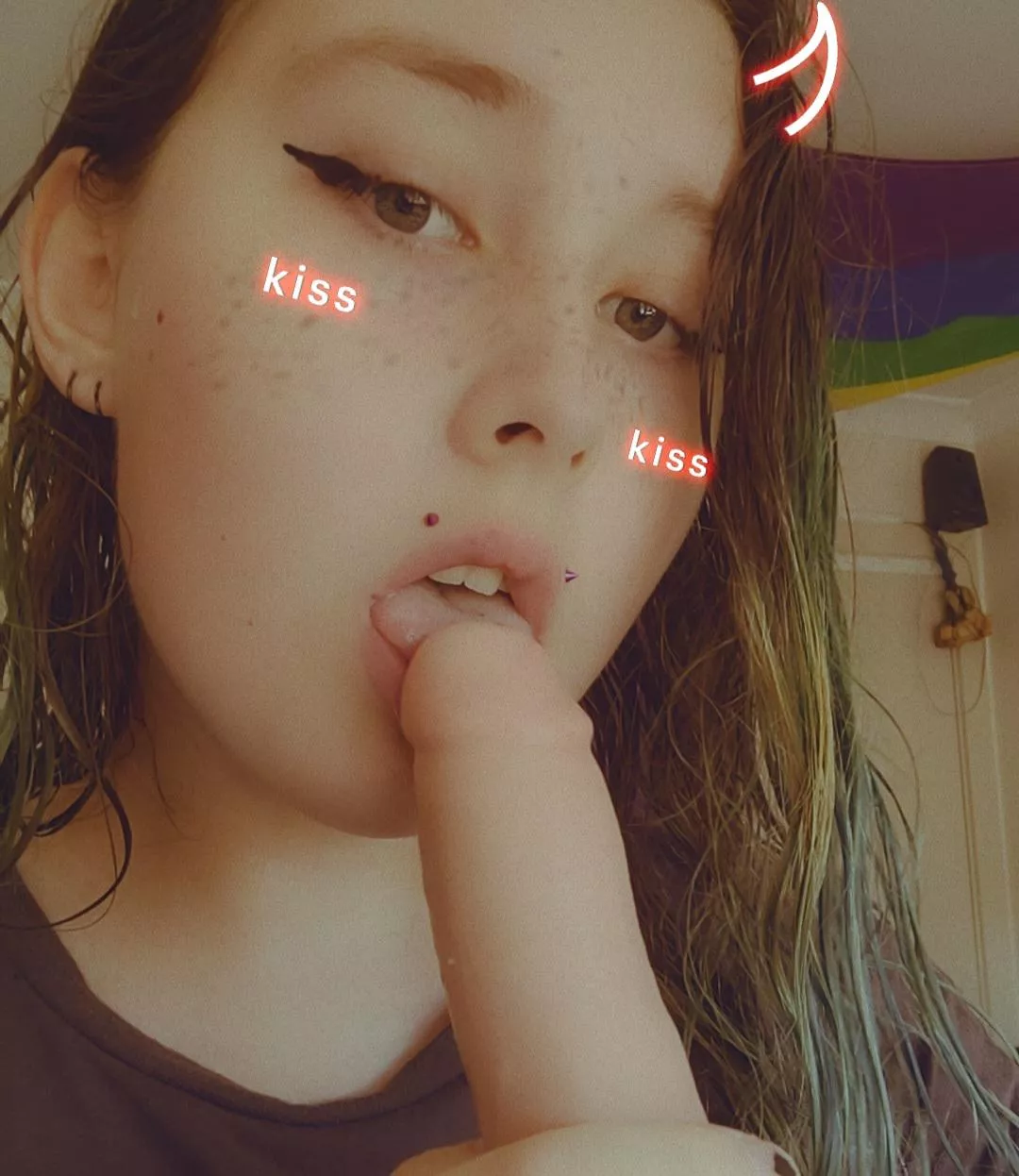 🖤need a good face fucking🖤 posted by DeadGaming557