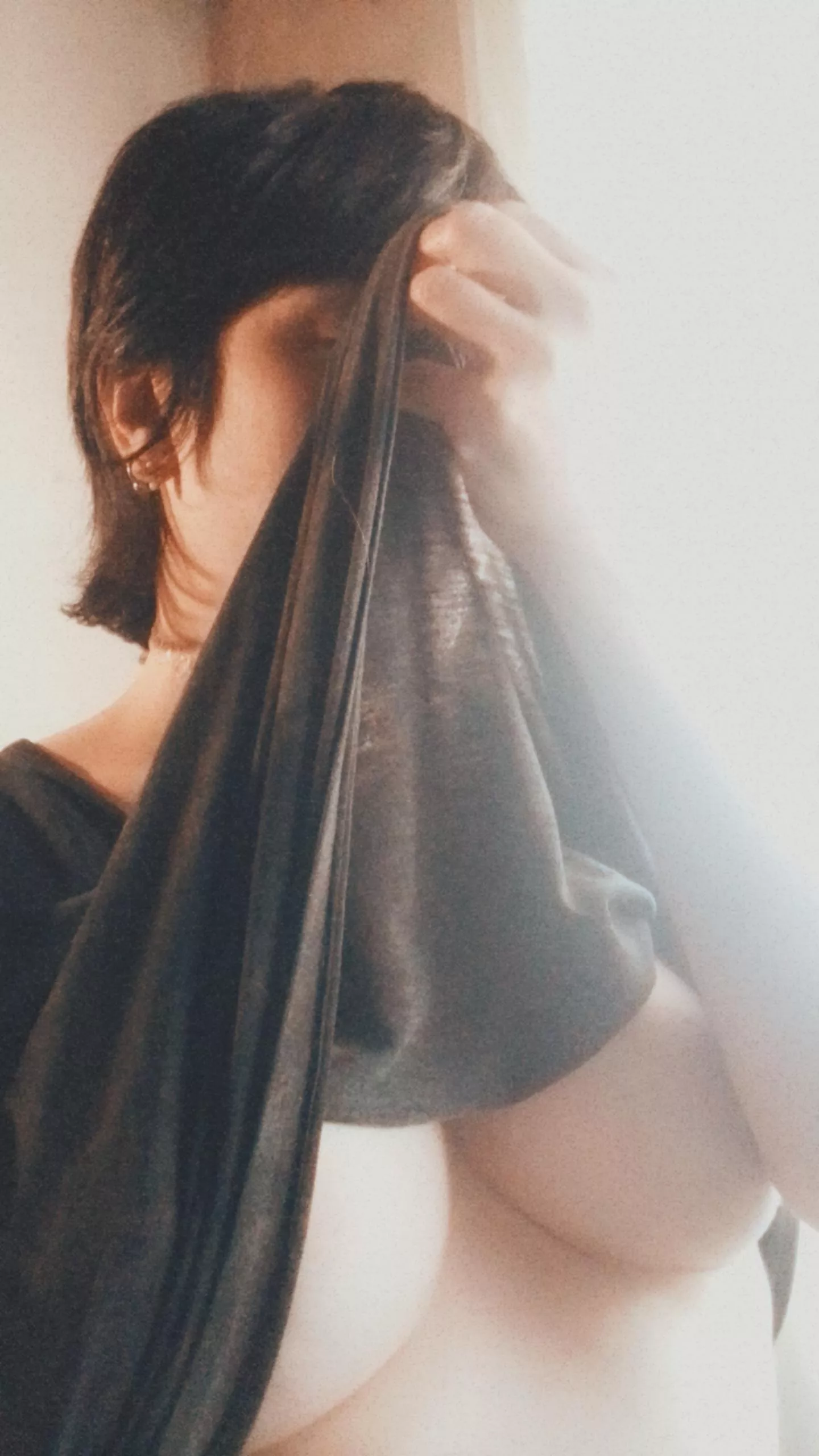 Needing to trim my hair a bit posted by fedraismyname