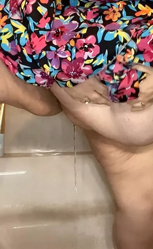 One here for the BBW appreciators. by obviousthrowawaysir