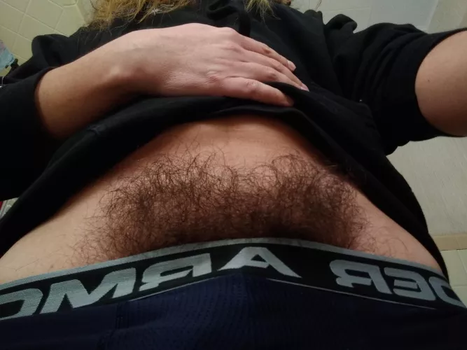 Peaking out 👀 by wonderful_dayout