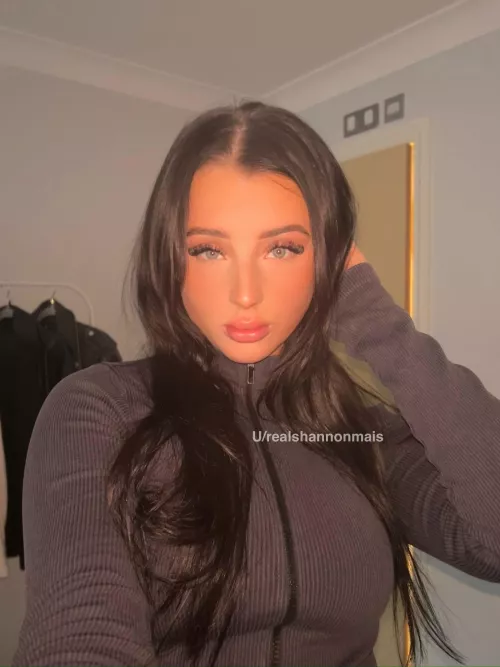 Shannon mais (@realshannonmais) by realshannonMais