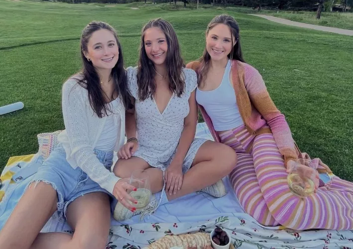 Sisters by SouthernChannel861