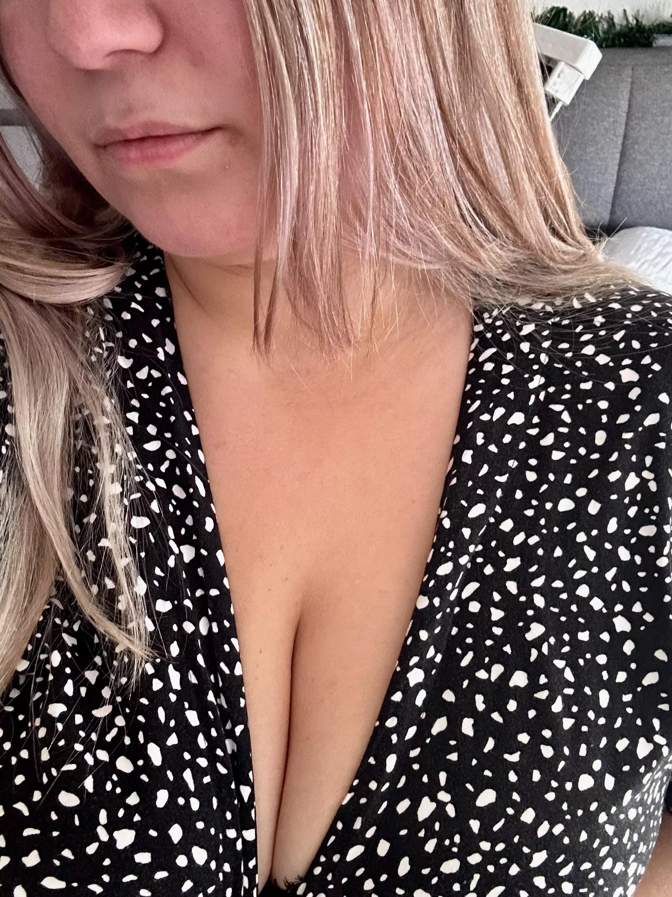 Tempted to see what’s underneath;) posted by FURIOUS-CLOSET