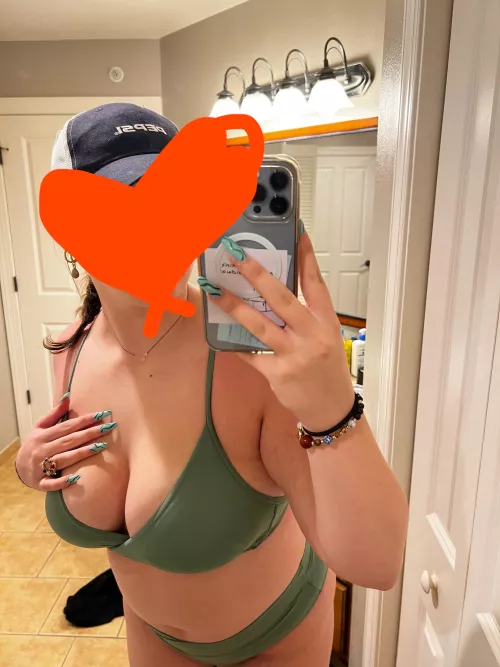 tired but i wanted to post 😚 by maddylou05