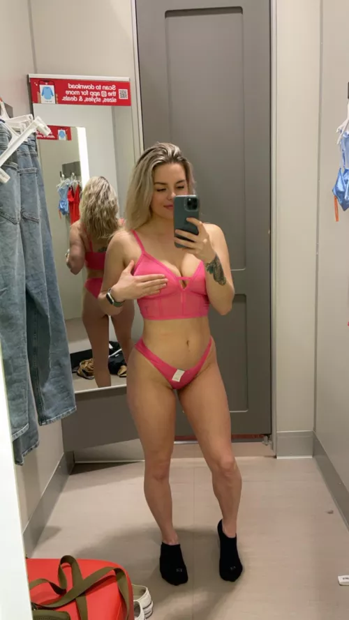 What a perfect changing room to fuck in by Lovemsgarner