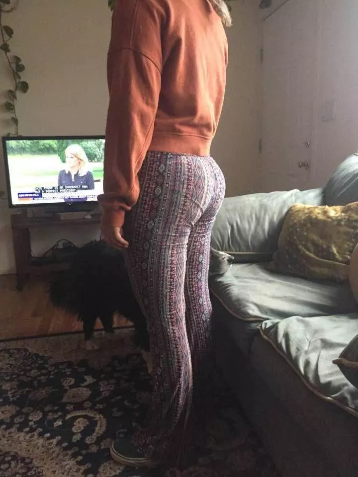 Wife milf mom posted by Different-Wind-2259