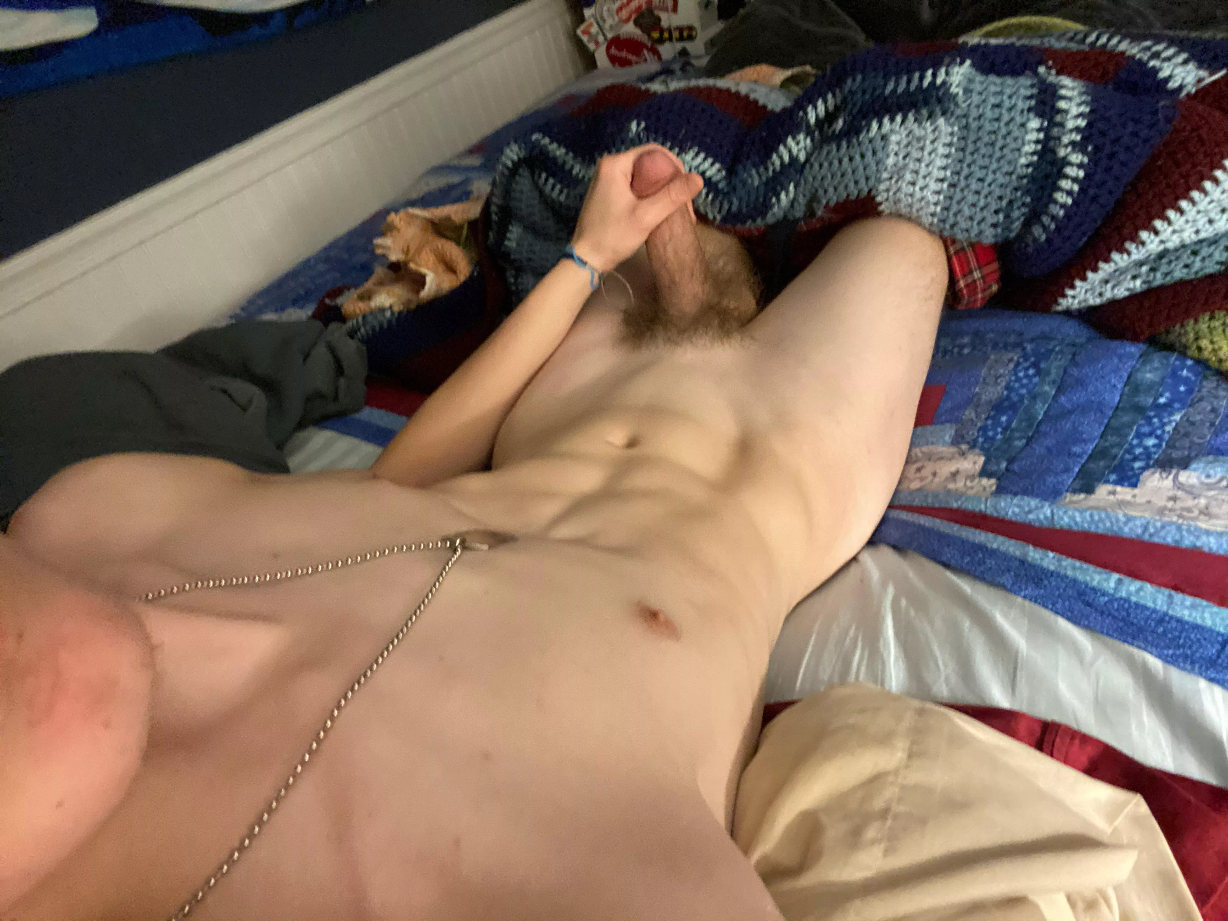 18 m USA hmu if your fit with a pic posted by Several_Rip9507