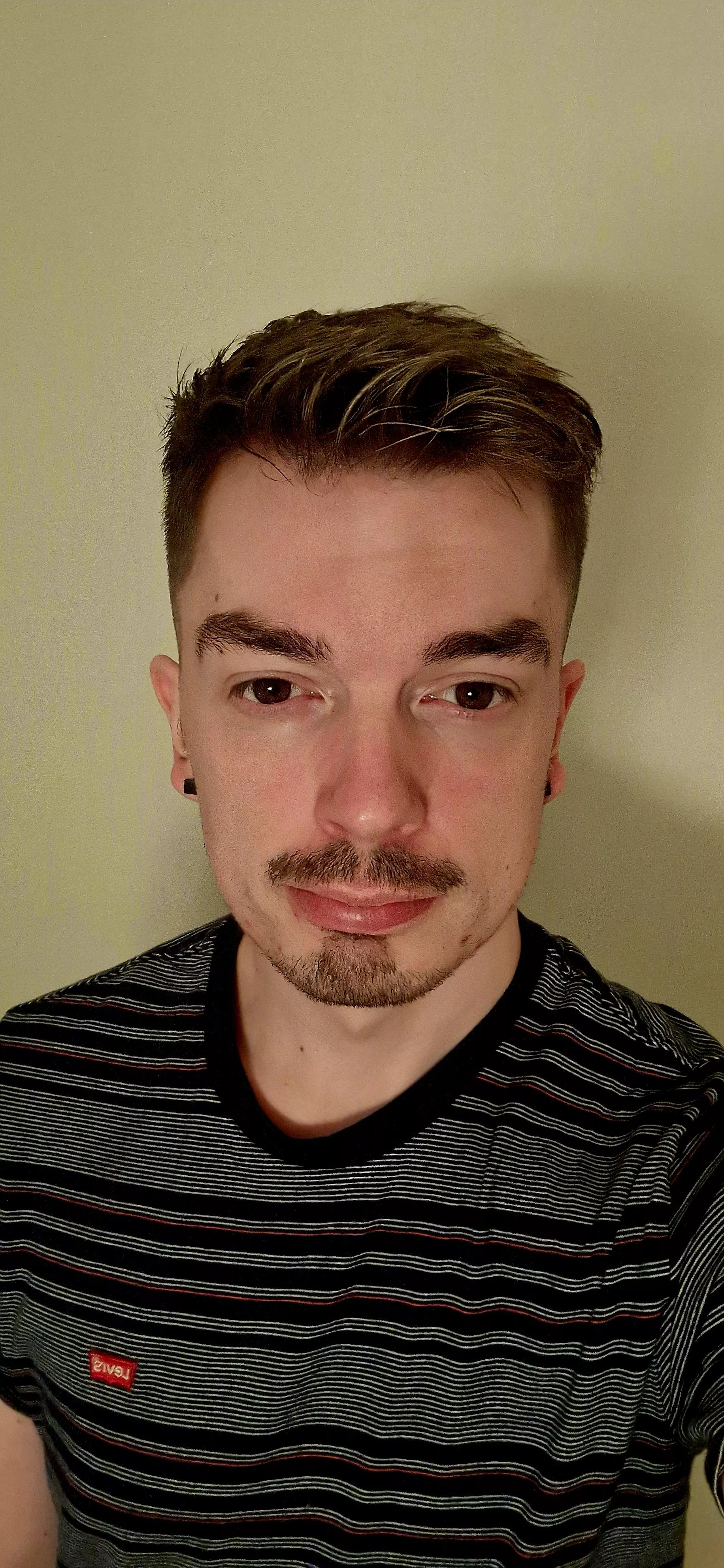 (30)🇨🇵 Curious about your thoughts posted by Gay2206