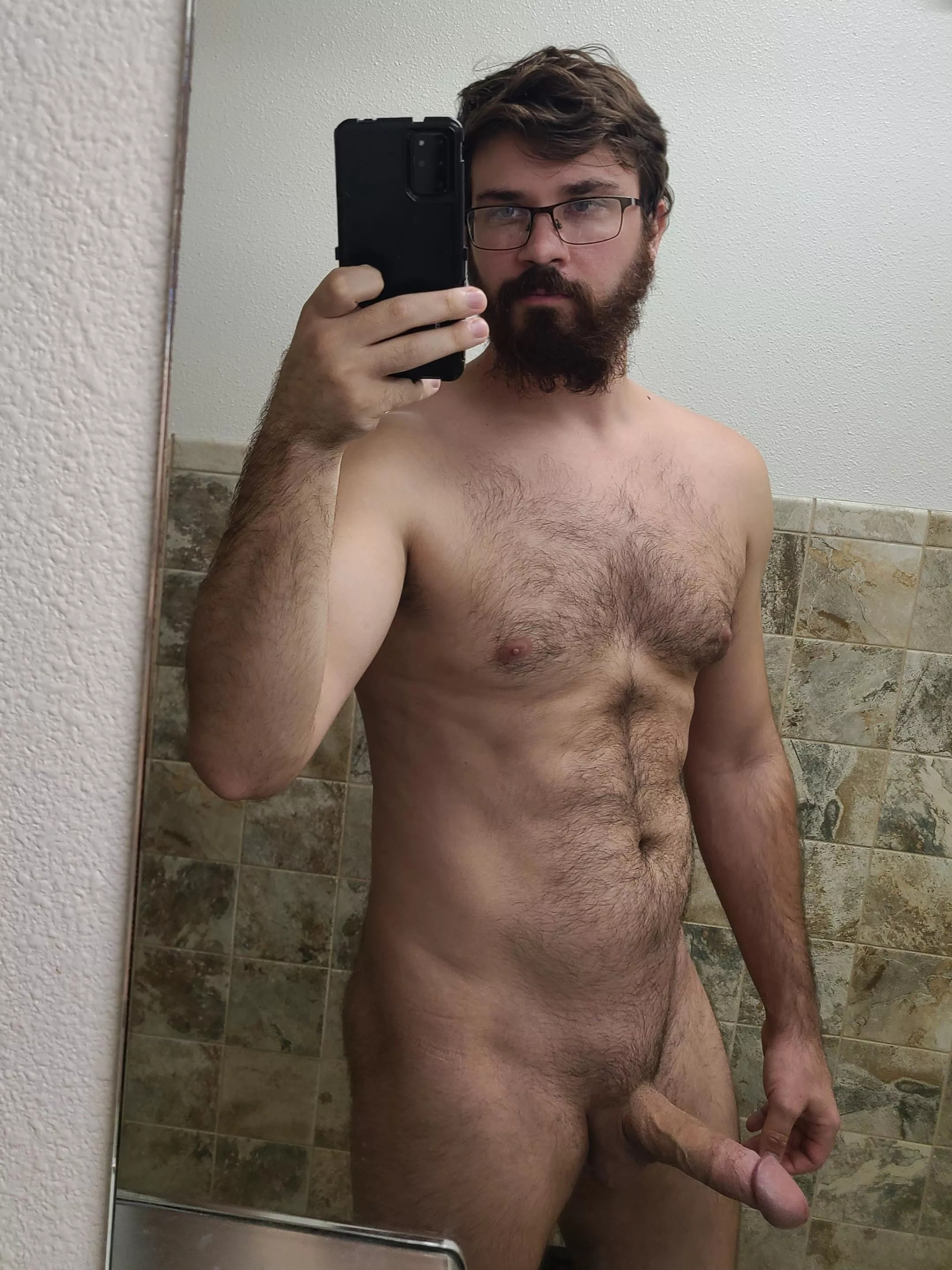 A bit of daddy's body and fat cock for you, as a treat. posted by decherd