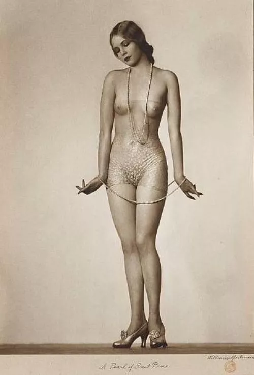 amazing flapper by Eastsidekink