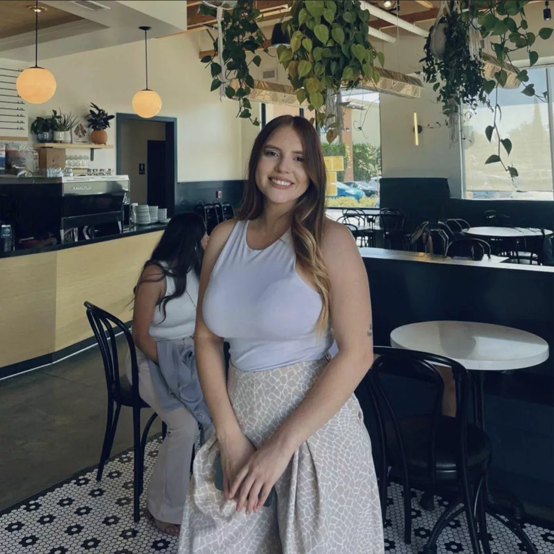 Cafe posted by milfwish