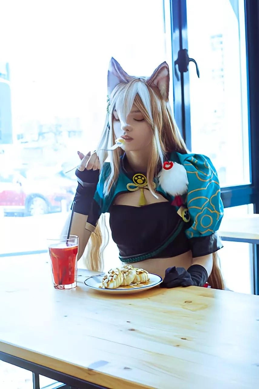 Cosplay miss Hina by Kinared posted by Kinared19