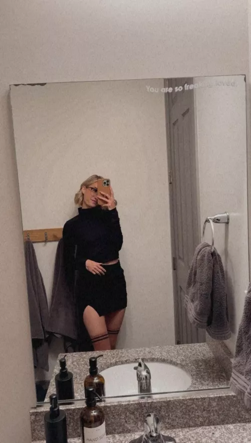 Cute enough to date? by aria_adams