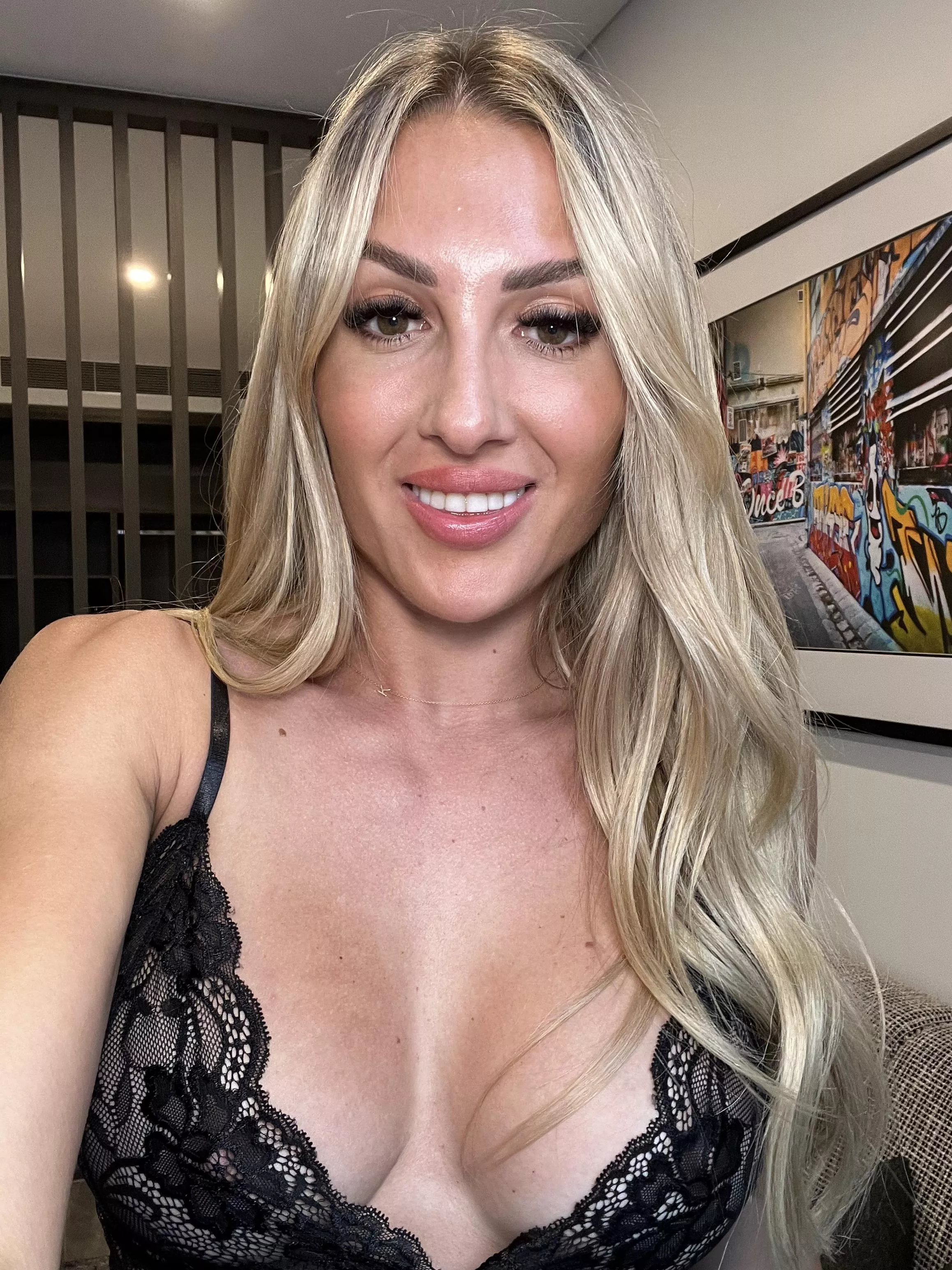 Do I have a good appearance? posted by Cozylegoco