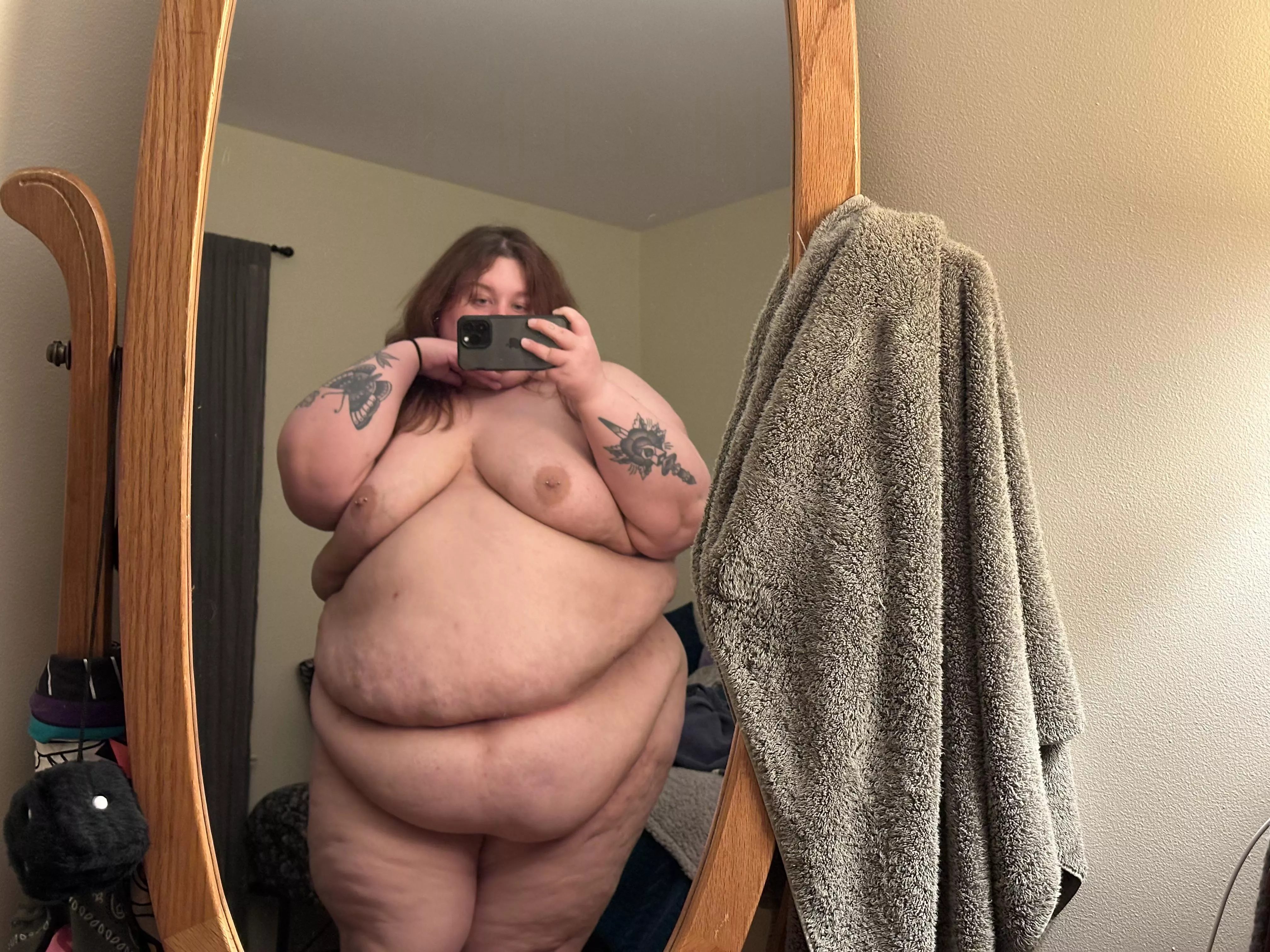 Feeling very submissive and breedable 💕 posted by fatty-kat