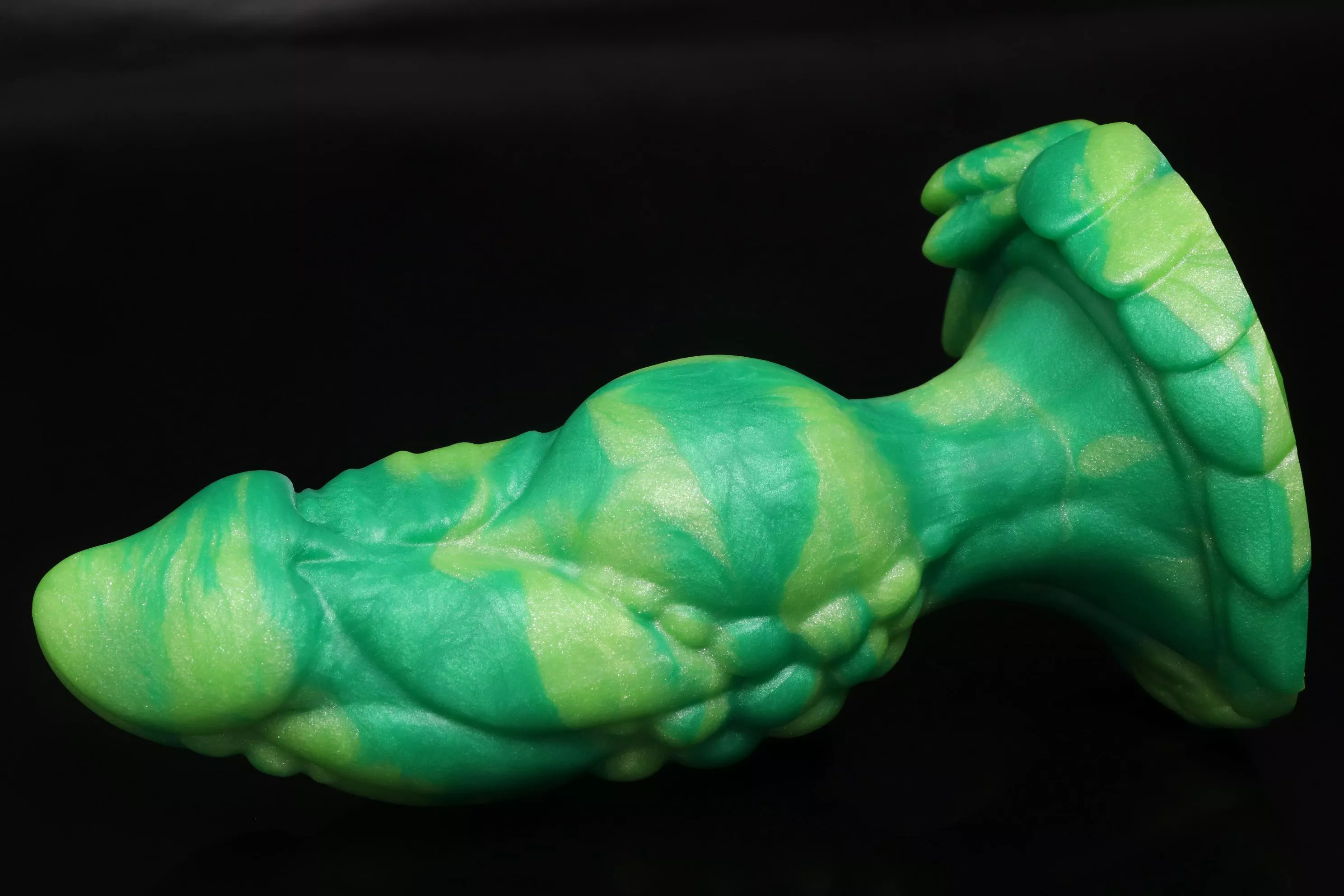 Finally got my Hunter posted by xbutterscotchbabex