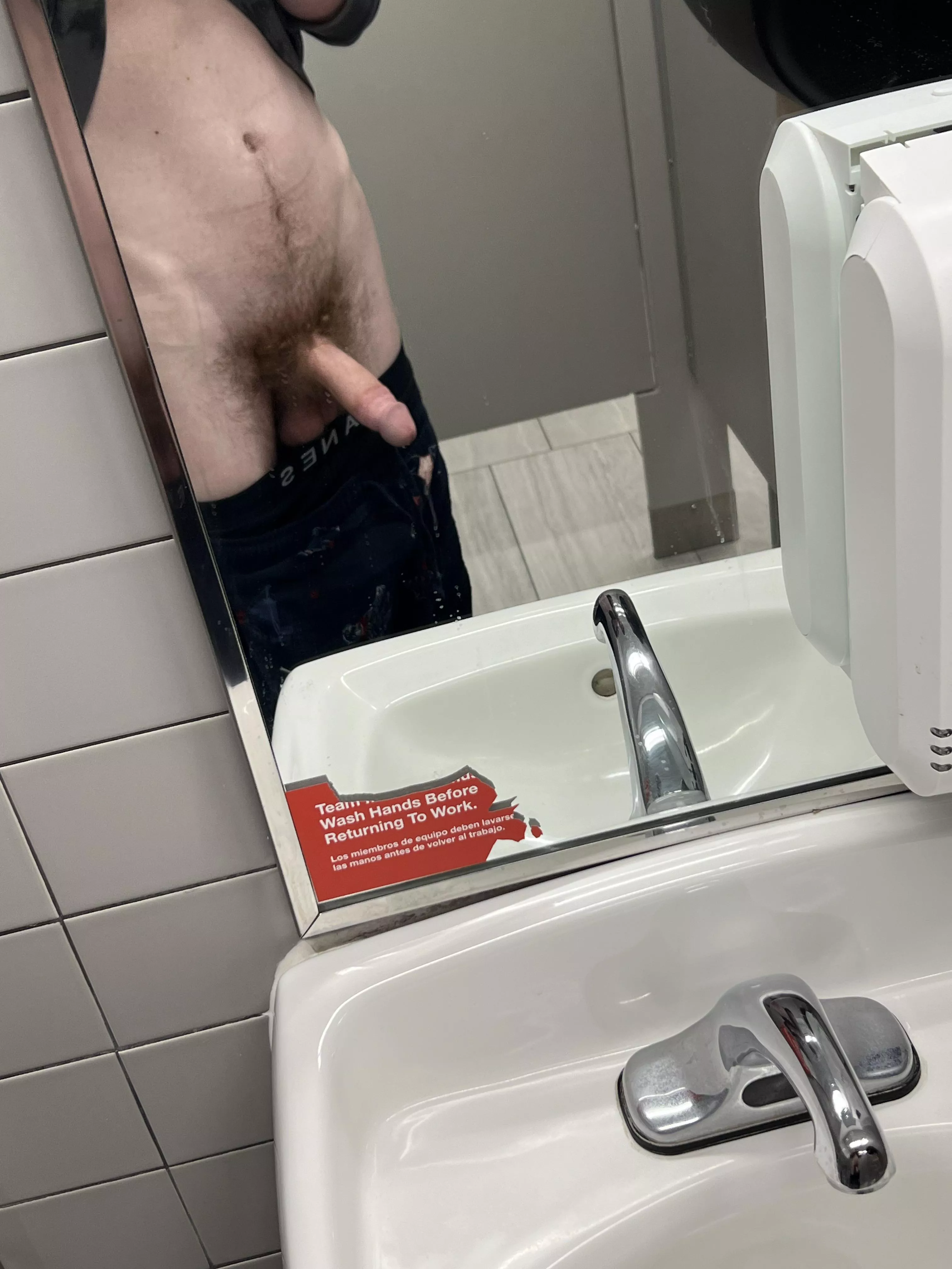 Got horny while shopping posted by justme000111000